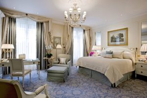 2000-HOTEL-GEORGE-V-PARIS-P-3-1000x667