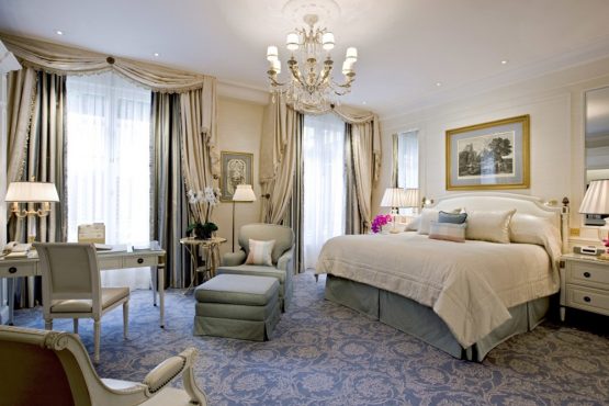 2000-HOTEL-GEORGE-V-PARIS-P-3-1000x667