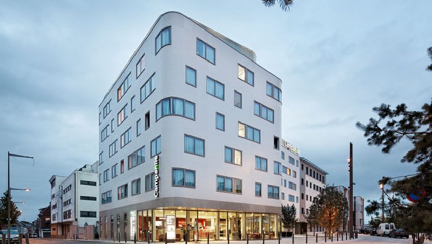 2010-HOTEL-CAMPANILE-AMIENS-P-1-1000x667