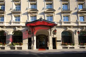 2010-HOTEL-ROYAL-MONCEAU-PARIS-P-1-1000x667