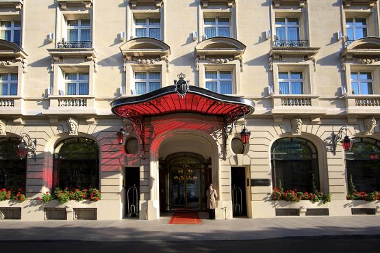 2010-HOTEL-ROYAL-MONCEAU-PARIS-P-1-1000x667