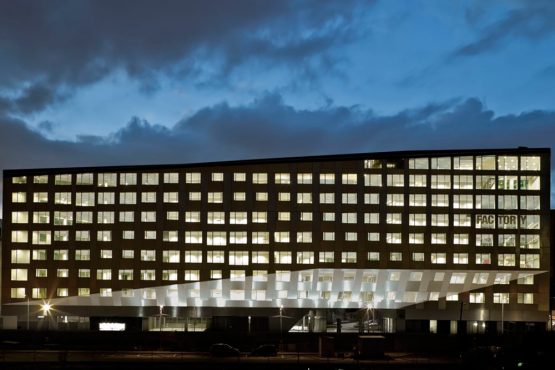 2010-LA-FACTORY-BOULOGNE-BILLANCOURT-LP-1-1000x667