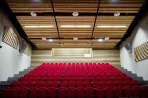 2012-SALLE-DE-SPECTACLES-MULTIACTIVITES-ROANNE-L-1-1000x667