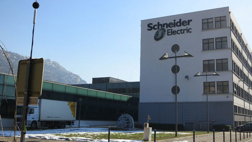 2015-LABORATOIRES-SCHNEIDER-GRENOBLE-L-3-1000X667